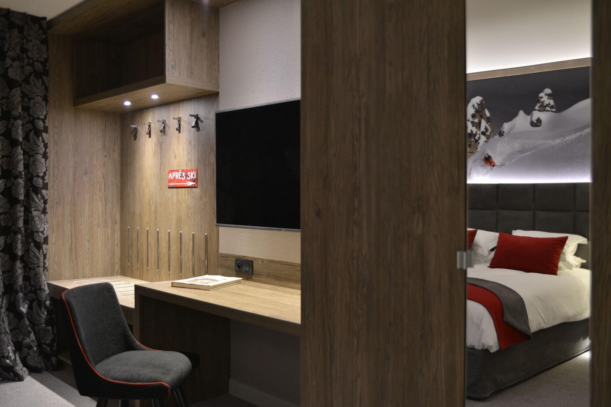 Ily Hotels & Spa La Rosiere Montvalezan エクステリア 写真