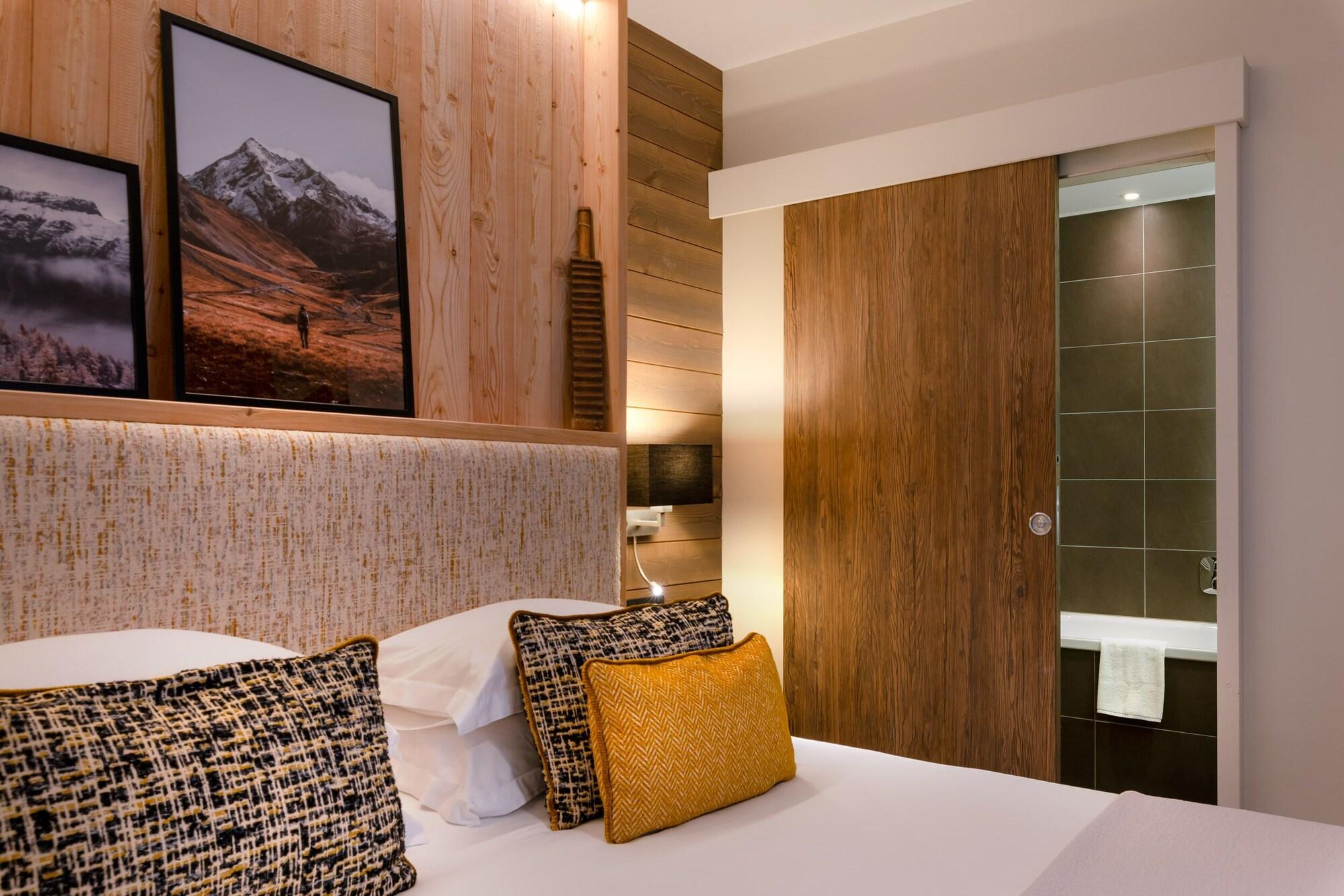 Ily Hotels & Spa La Rosiere Montvalezan エクステリア 写真