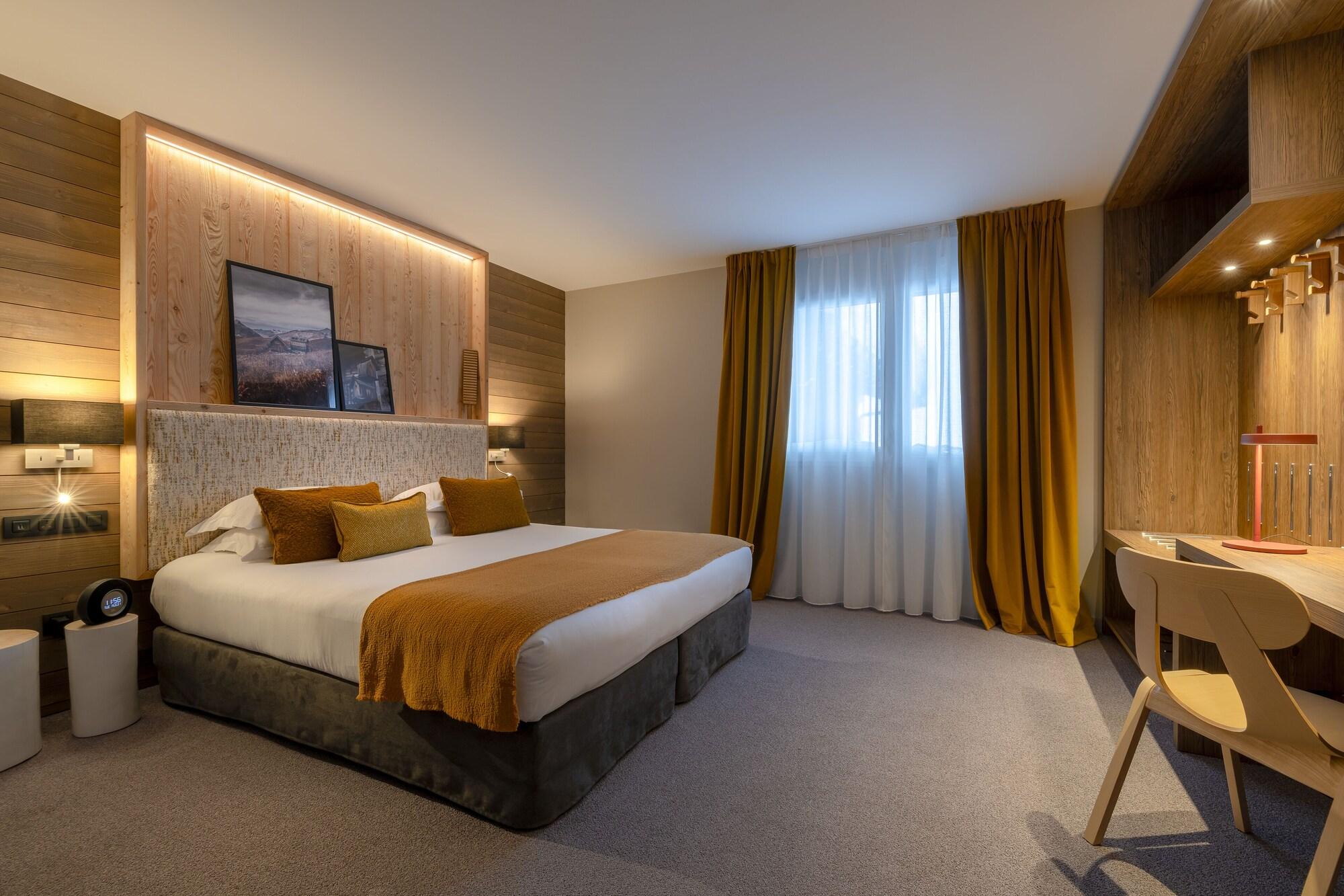 Ily Hotels & Spa La Rosiere Montvalezan エクステリア 写真