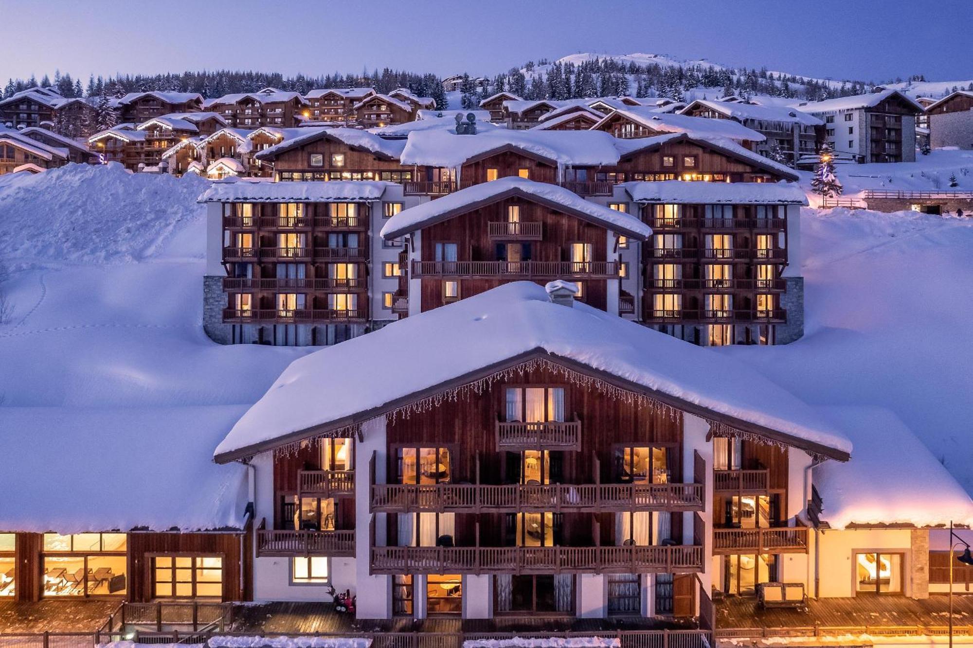 Ily Hotels & Spa La Rosiere Montvalezan エクステリア 写真